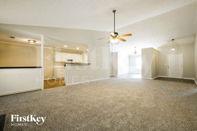 Foto del edificio - 738 Baskins Cir