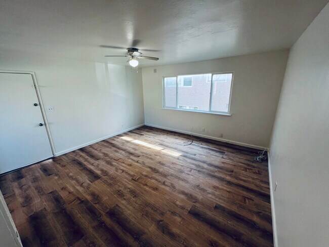 Photo - 3037 Capp St Apartments