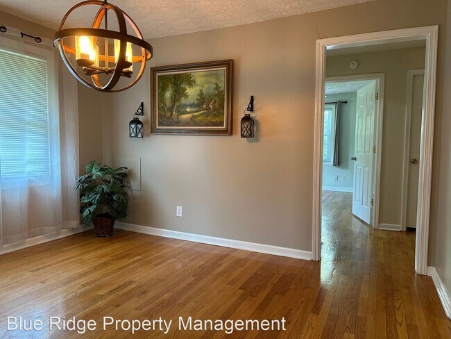 Building Photo - 3 br, 2 bath House - 416 Hurd Rd.