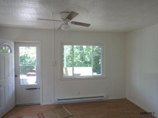 Building Photo - 483 2nd St