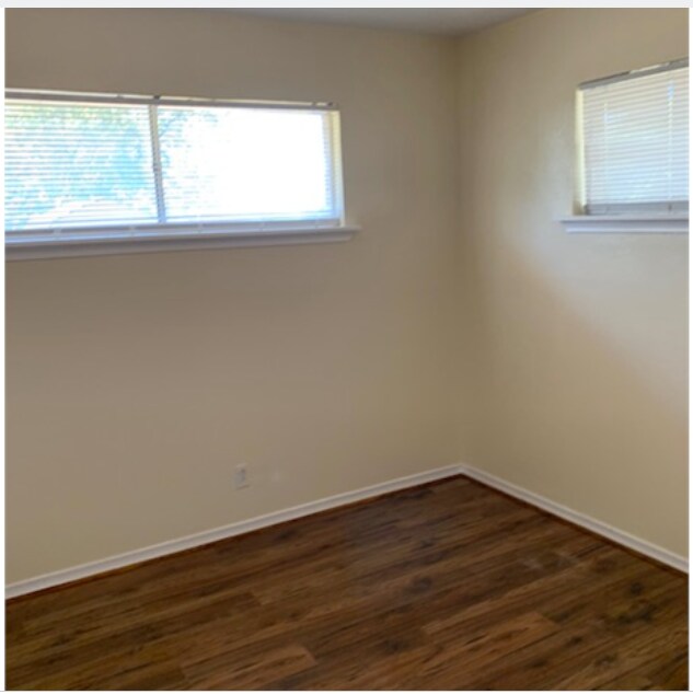 Building Photo - 1126 Wintergreen Ct
