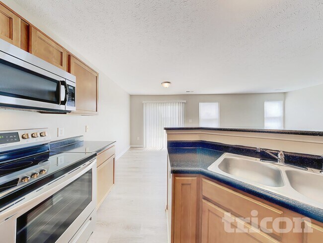 Foto del edificio - 943 Farmington Trail