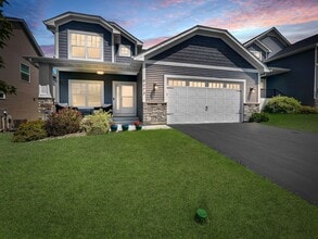 Building Photo - 9073 Degler Ln