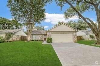 Building Photo - 2615 Lively Ln