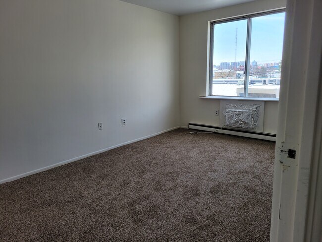 Foto del edificio - 69 Cove Rd