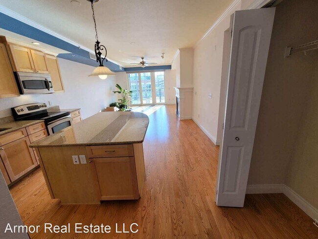 Foto del edificio - 2 br, 2 bath House - 640 11th St #201