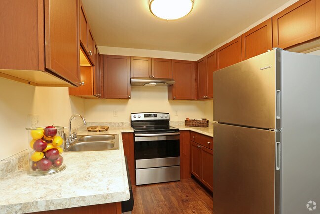 2HAB - A - Woodfield Heights Apartments