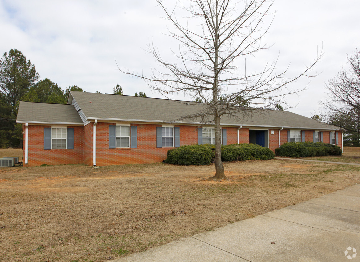 Primary Photo - Munford Village Apartments