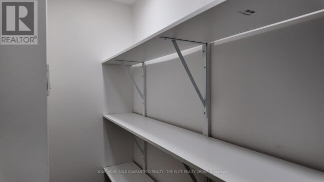 Building Photo - 43 Royal Palm Dr