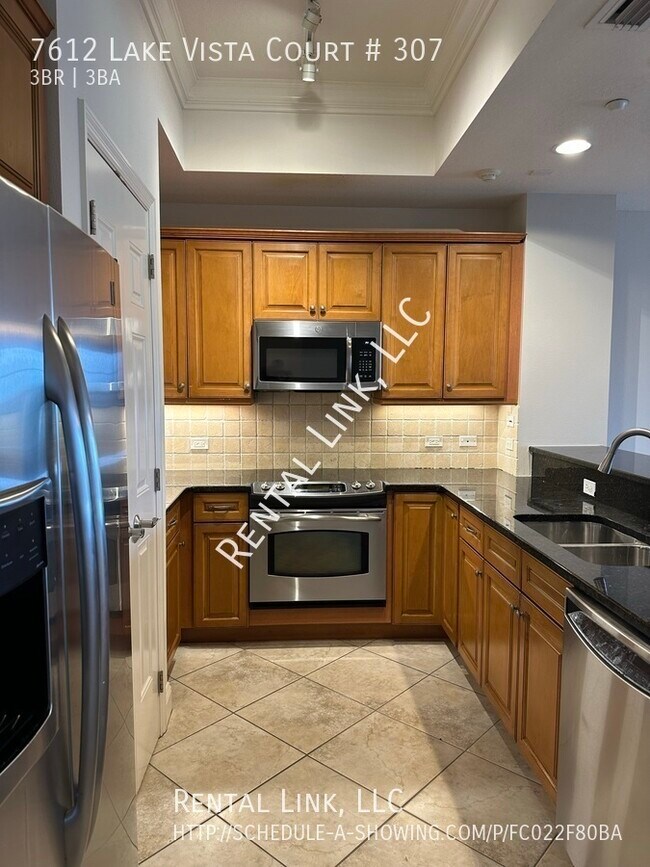 Building Photo - 7612 Lake Vista Ct