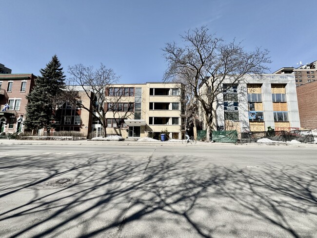 Photo du bâtiment - 1675 Rue Rachel E