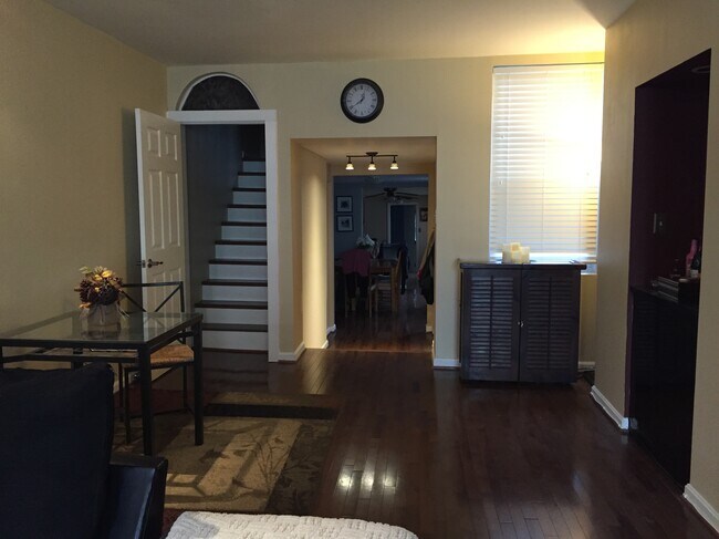 Living Room - 1014 Fawn St