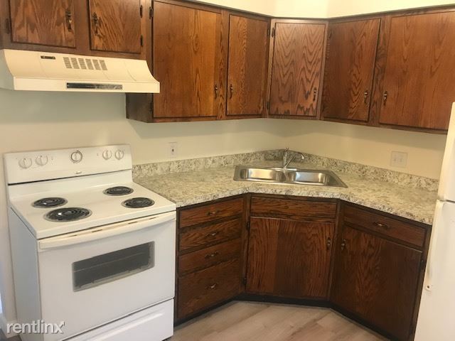 Building Photo - 1 br, 1 bath Apartment - Midway Apartments
