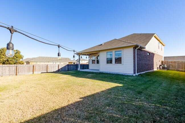 Foto del edificio - 204 Mountain Valley St