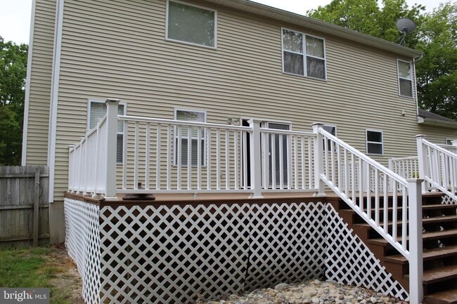 Building Photo - 446 Lake Barnegat Dr N