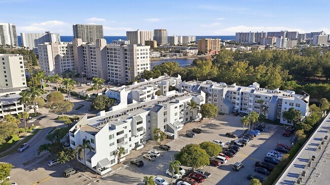 Foto del edificio - 2860 NE 14th Street Causeway