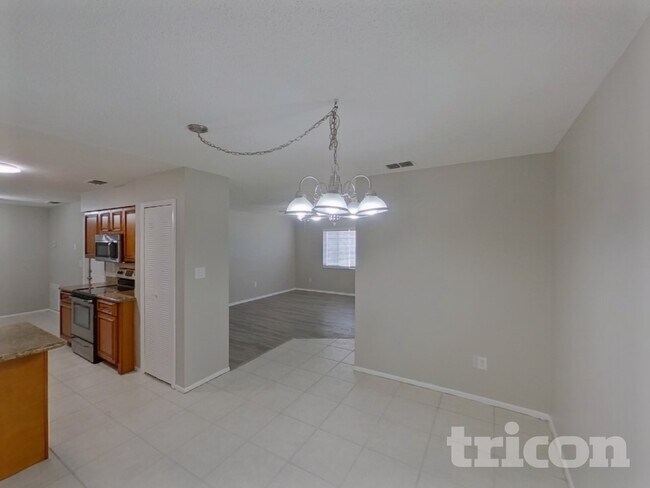 Building Photo - 3717 Coppertree Cir