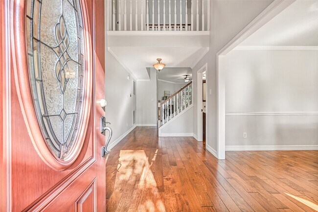 Building Photo - 513 Meadow Bend Dr