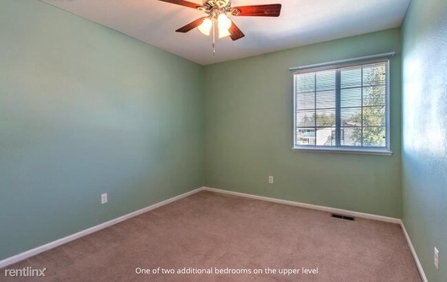 Building Photo - 3245 Richmond Dr