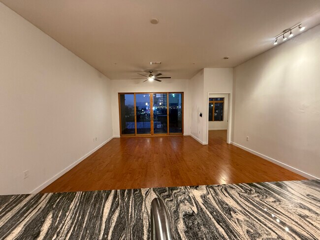 Foto del edificio - 333 Nelson St SW