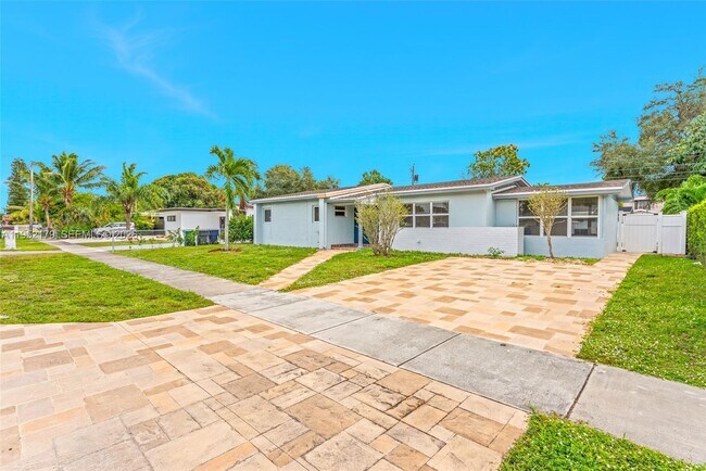 Foto del edificio - 1930 NW 184th St