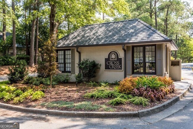 Foto del edificio - 82 Montre Square NW