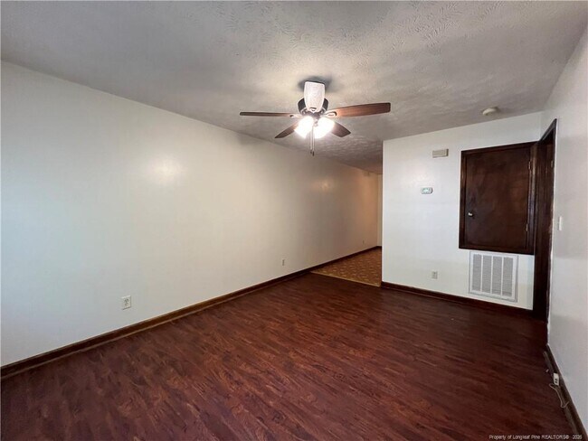 Foto del edificio - 1405 Briarcliff Dr
