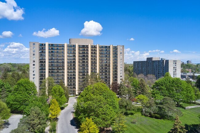 Photo du bâtiment - 170 Cherryhill Cir