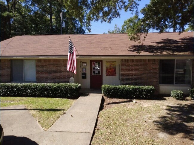 Foto del edificio - 310 W Childers St