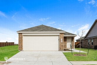 Building Photo - 1002 Birkdale Dr