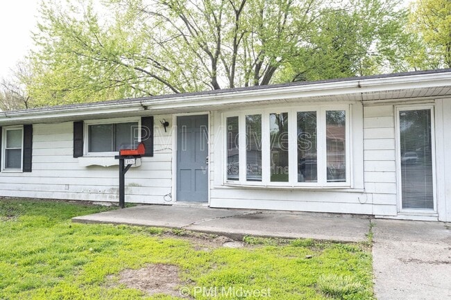 Building Photo - 5925 Sunwood Dr