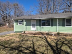 Building Photo - 327 Strouse Ave