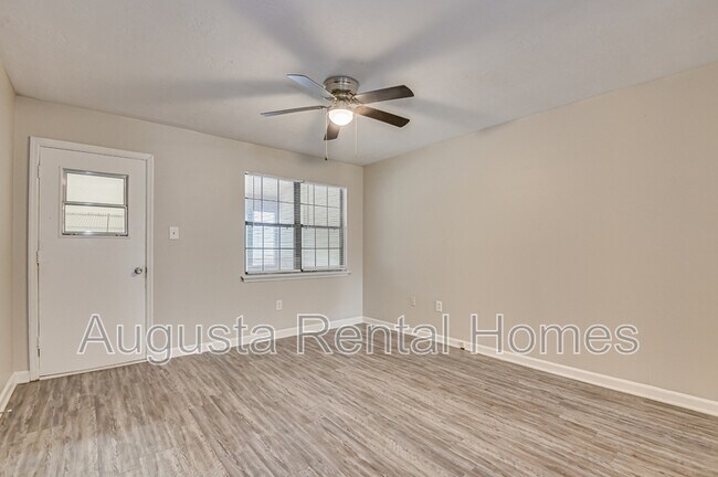 Foto del edificio - 775 Stevens Creek Rd