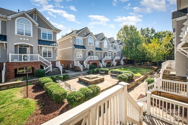 Building Photo - 847 Clarkson Mill Ct