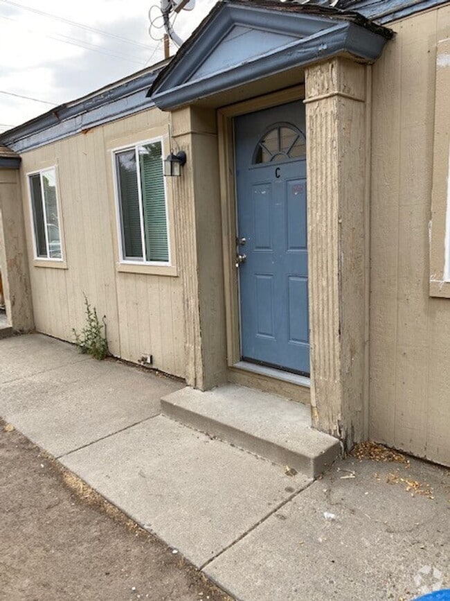 Building Photo - 321 E Taylor St