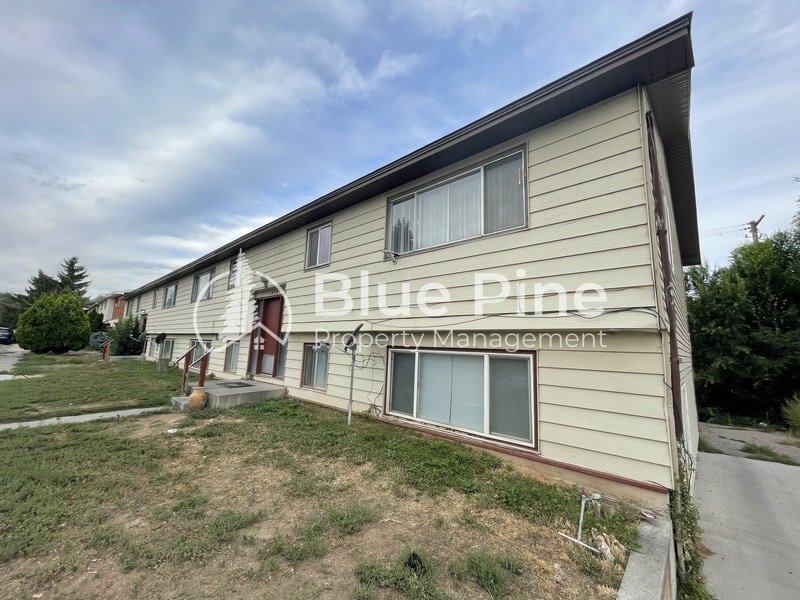 Primary Photo - 1440 Alice Ave