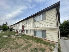 Building Photo - 1440 Alice Ave
