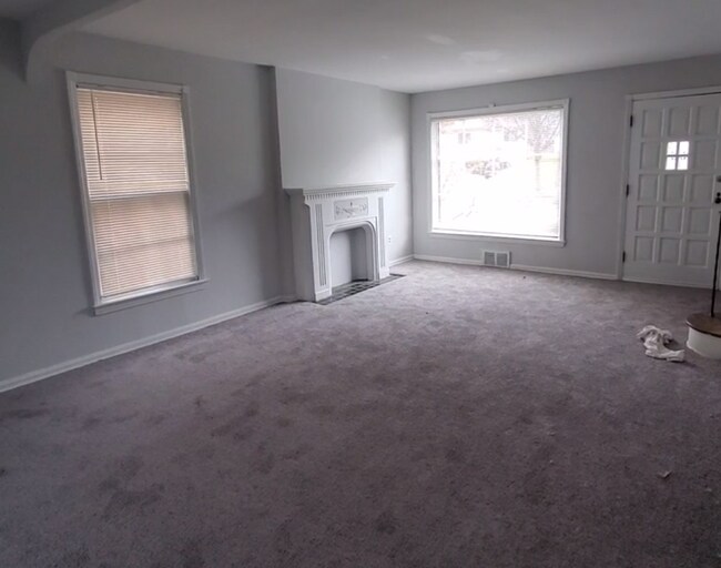 Sala de estar - 20814 Kenyon Dr