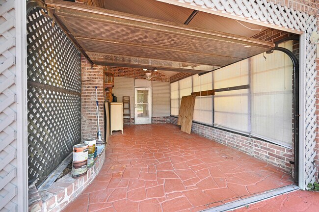 Building Photo - 448 Barefoot Blvd