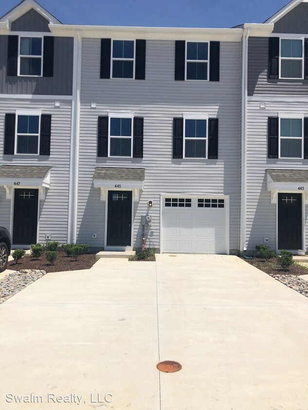 Foto principal - 3 br, 2.5 bath House - 445 Sitka Spruce Lane