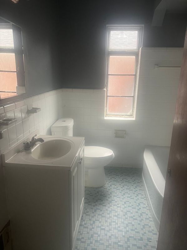 Foto del edificio - 15625 Bringard Dr