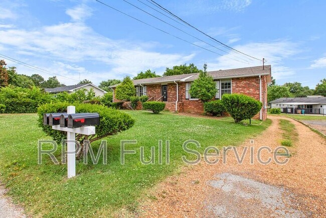 Foto del edificio - 3127 Larkspur Dr