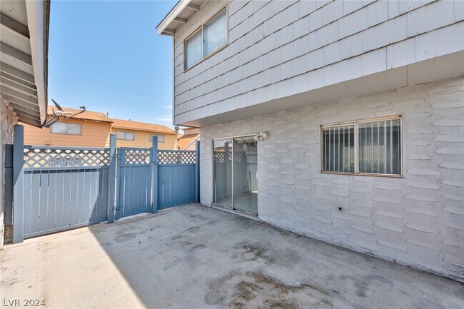 Foto del edificio - 5198 Greene Ln