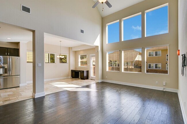 Foto del edificio - 11913 Natures Bend