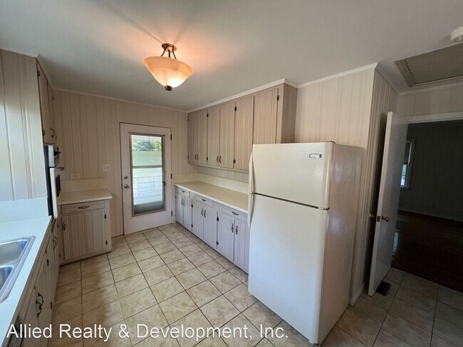 Foto del edificio - 3 br, 2.5 bath House - 2708 Stripling Drive