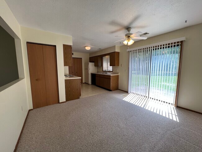 Foto del edificio - 7548 Anderson Ave NE