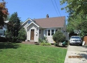 Building Photo - 6 Dawes Ave