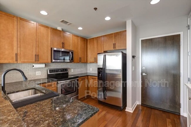 Photo - 855 Peachtree St NE House