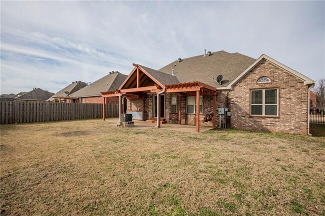 Building Photo - 6427 W Bridge Bay Dr