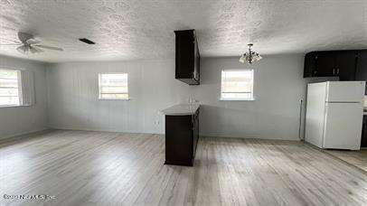 Building Photo - 5639 Akra Ave